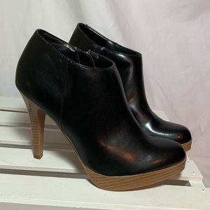 Qupid Black Leather Booties